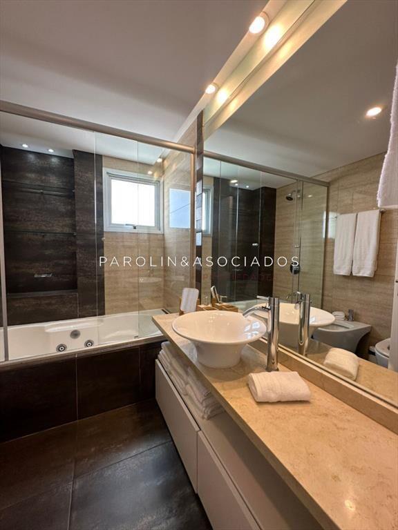 Apartamento en venta 3 dormitorios en Miami Punta