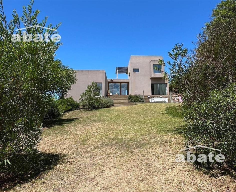 Venta de Terreno en La Pedrera en Barrio Privado
