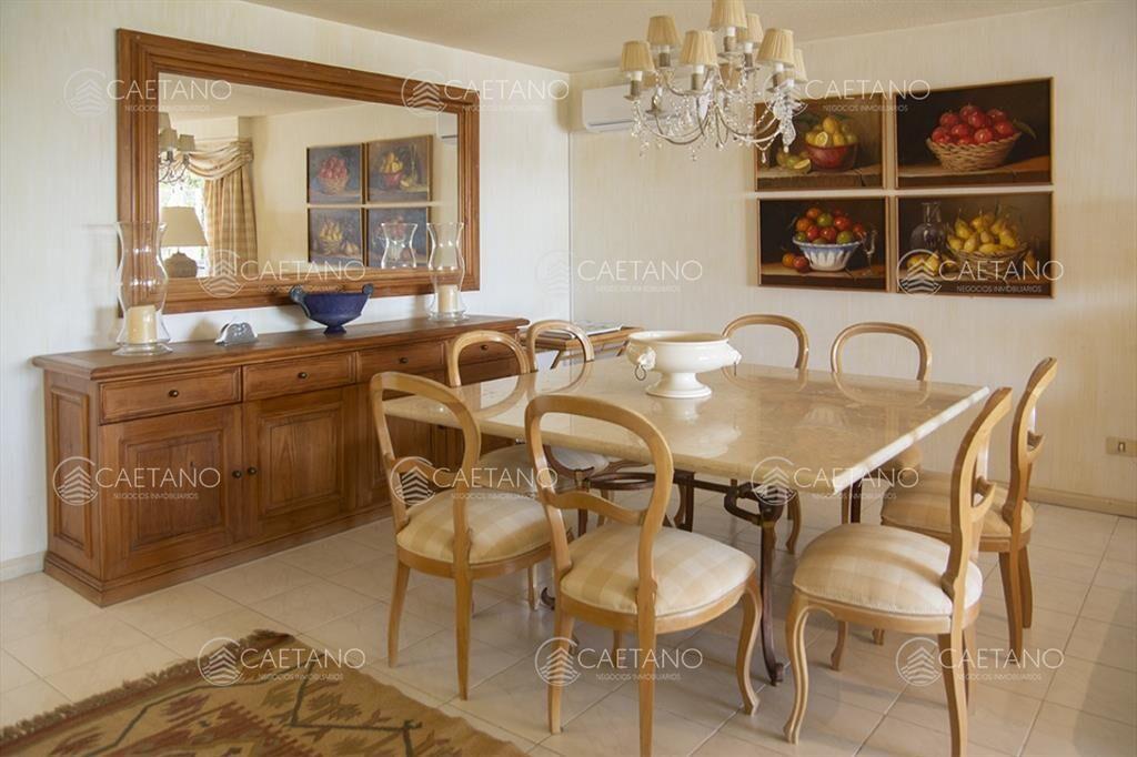 Departamento de 4 dormitorios en venta, con vista