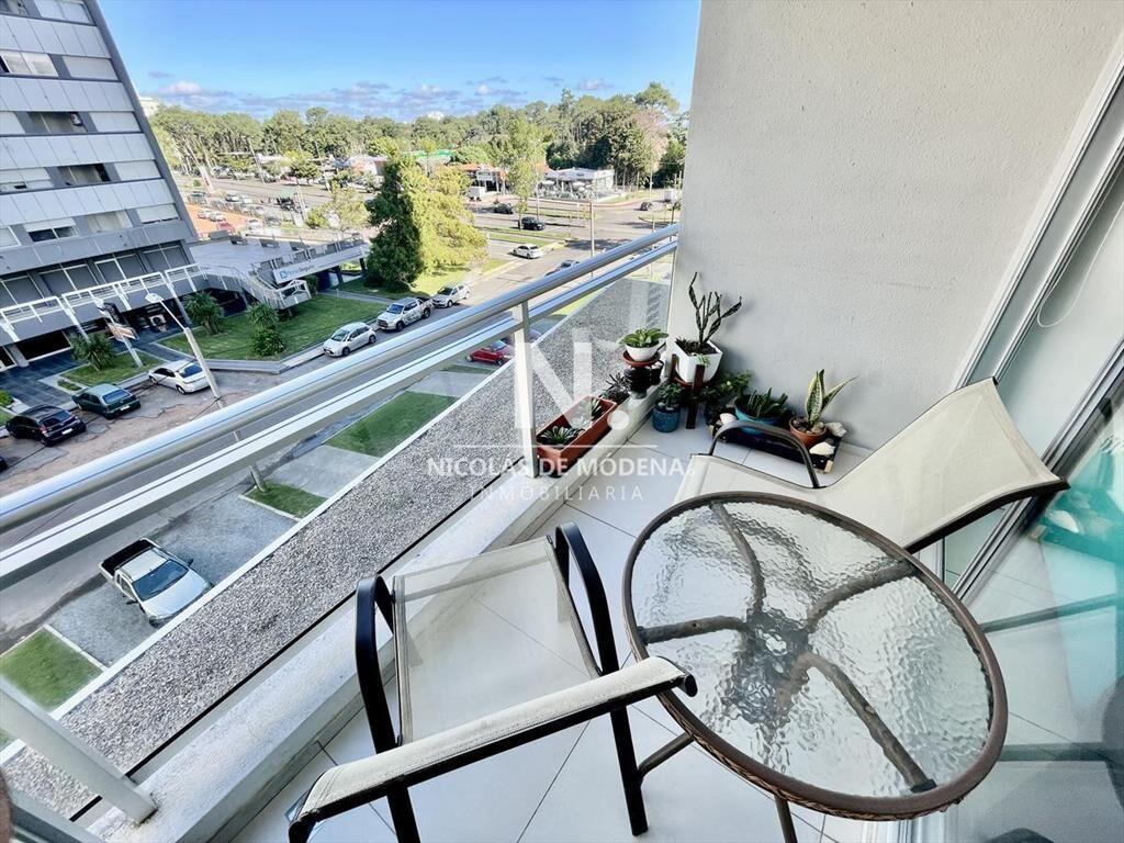 Departamento de 1 dormiorio en venta en torre con