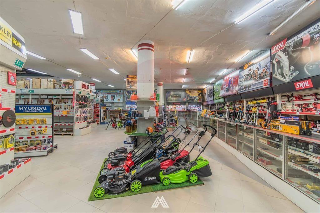VENTA TERRENO PARA DESARROLLO EN LA COMERCIAL