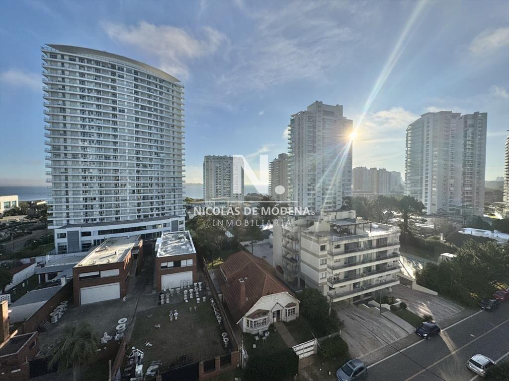 VENTA DE APARTAMENTO DE 2 DORMITIORIOS ZONA MANSA
