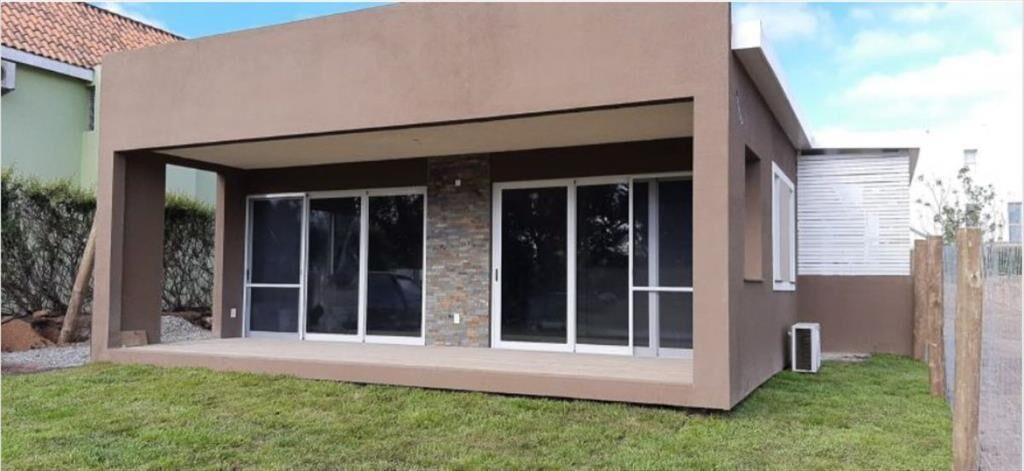 Venta de Casa 3 DORMITORIOS en LA BARRA.