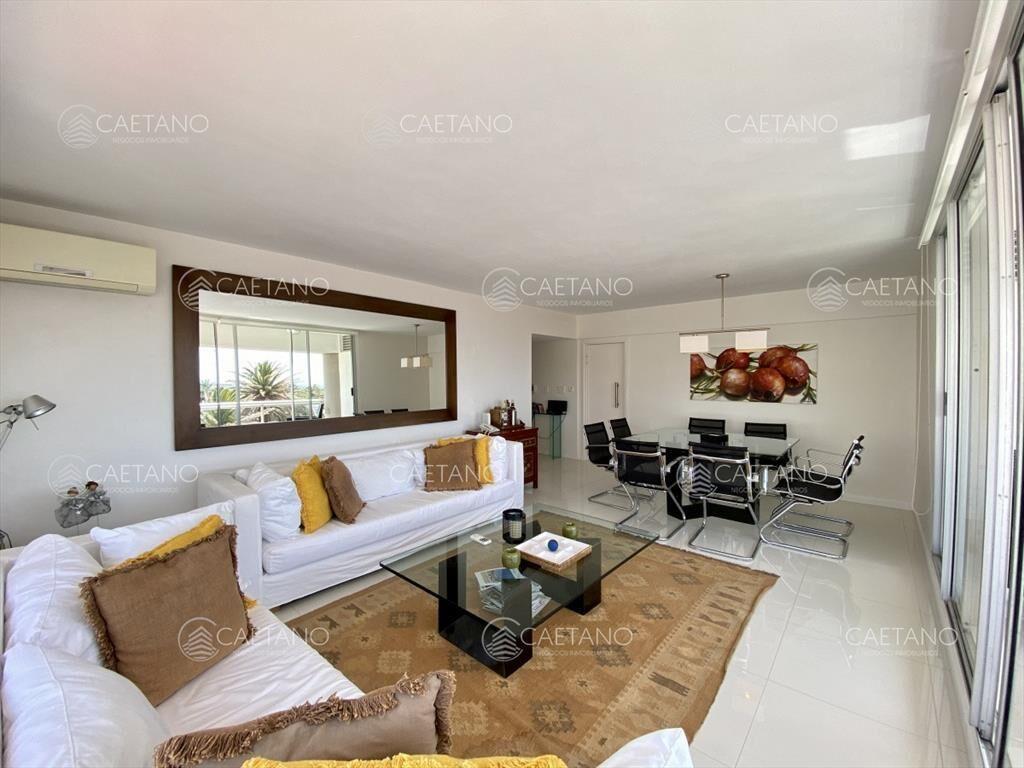 Venta apartamento 3 dormitorios. Peninsula, Punta