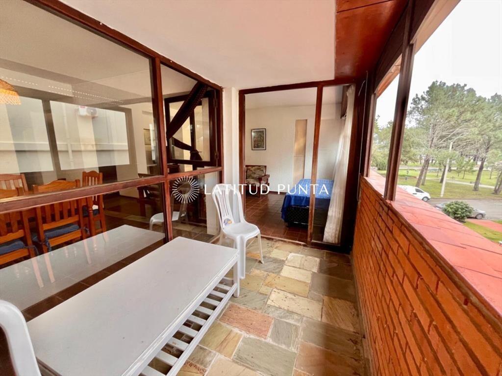 Apartamento 2 dormitorios. Aidy Grill
