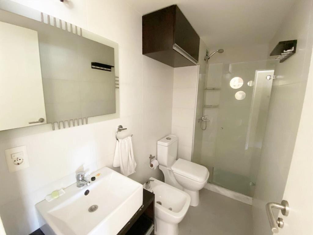 Venta apto de 1 dormitorio alquilado, sobre 8 de Octubre