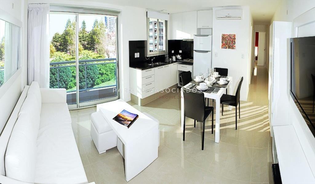 Apartamento en venta de 2 dormitorios en Punta
