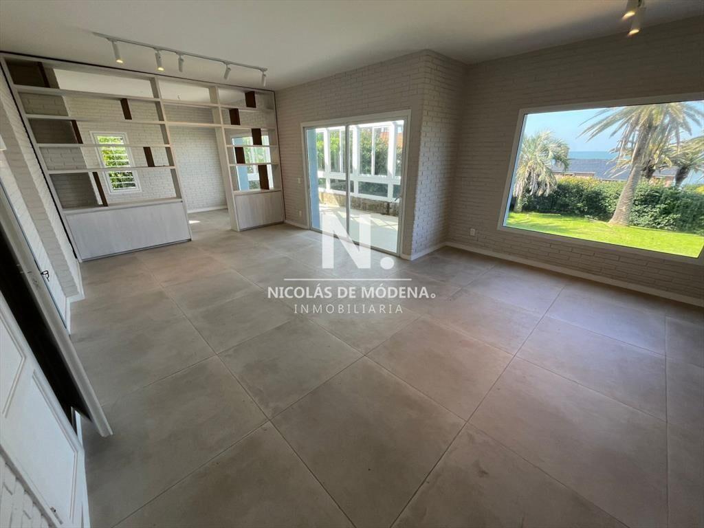 Chalet en PenÃnsula en venta, de 4 dormitorios.