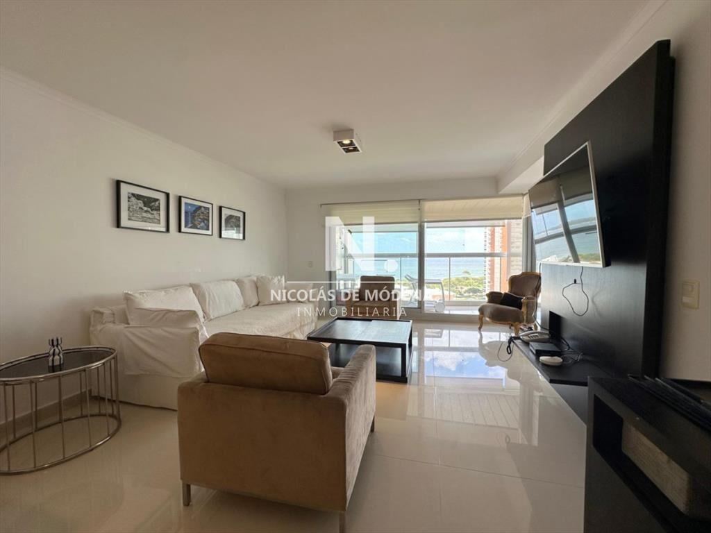 En venta apartamento de 3 dormitorios en Mansa,