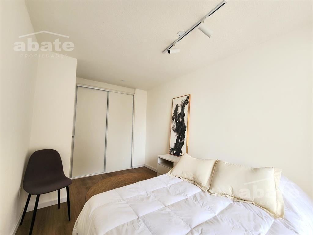 Venta apartamento 2 dormitorios en Cordón al frente con bal