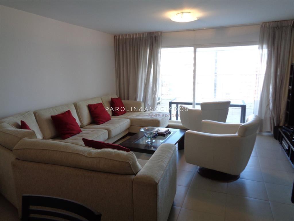 Pent House en venta en torre Manhattan, Punta del Este.