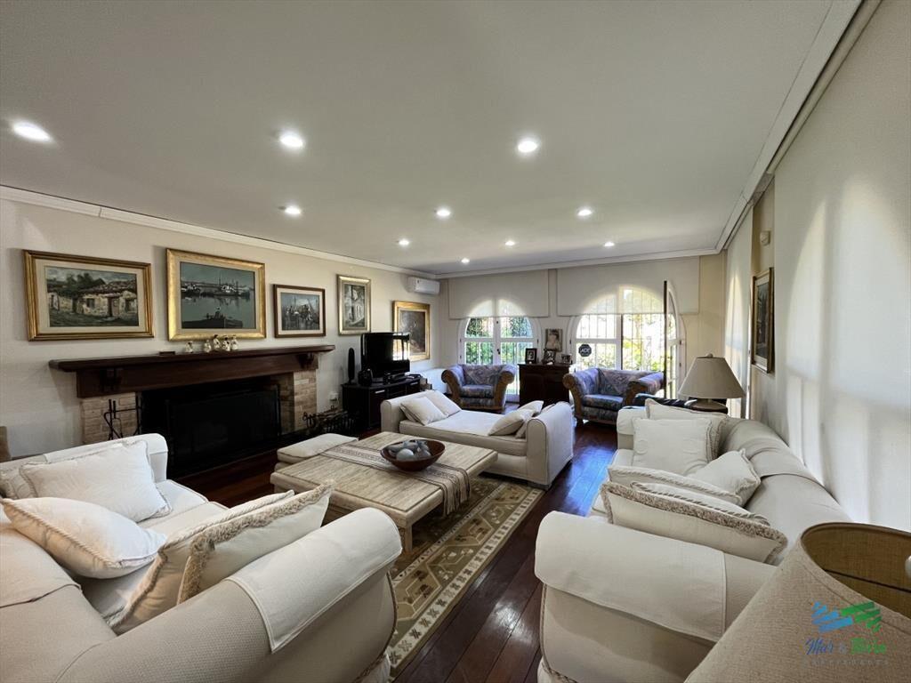 Excelente Residencia en venta, Lugano - Punta del