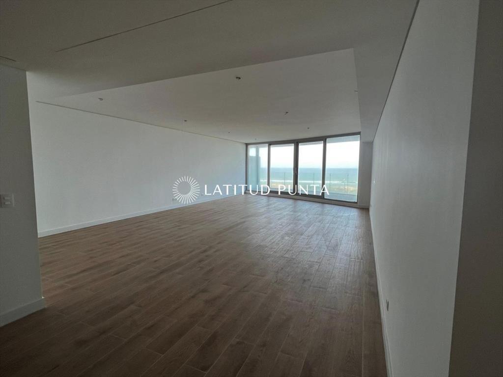 Apartamento en Punta del Este, Brava