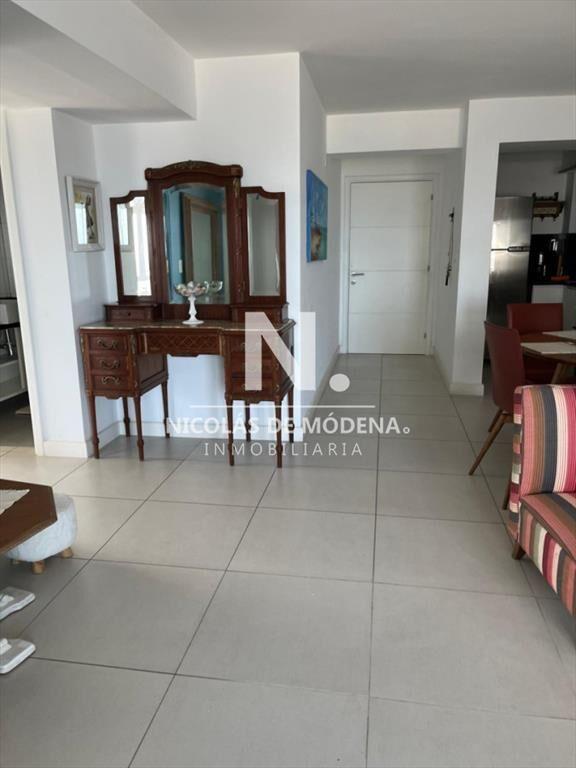 Alquila apartamento de 2 dormitorios en Peninsula, Punta de