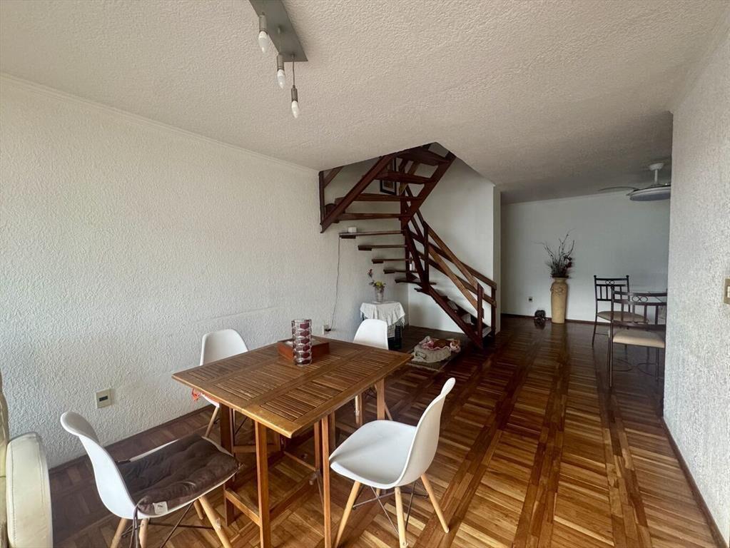 DUPLEX, PISO ALTO, EXCELENTE UBICACION.