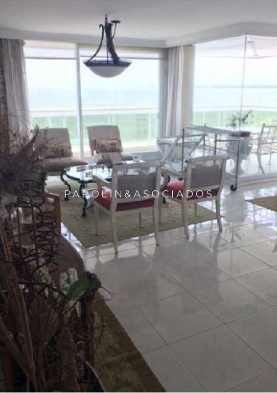 Apartamento 3 dormitorios en coral tower, mansa,