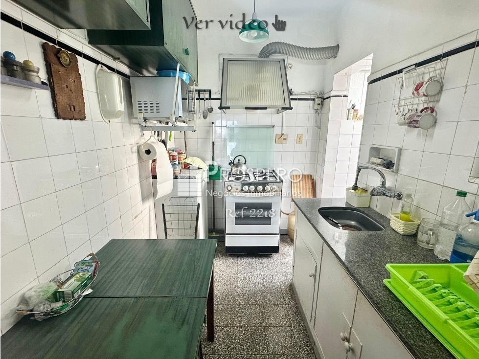 VA2217/1 Venta Apto 2dorm Ciudad Vieja Vistas al Mar Balcón