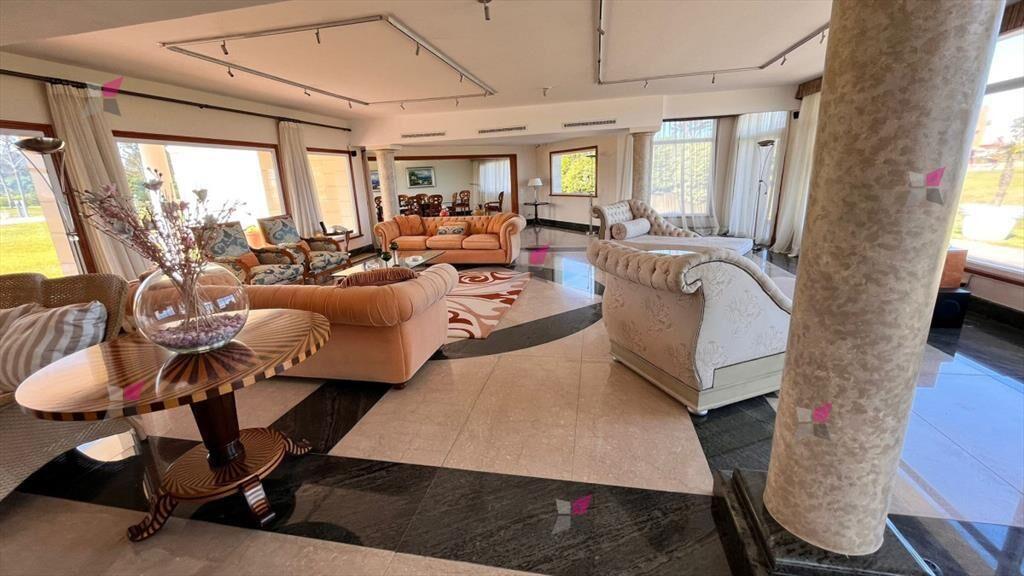Venta Exclusiva mansion en playa mansa