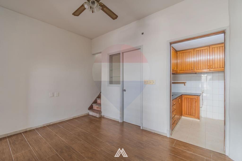 Venta casa 2 dorm la Blanqueada más escr y azotea