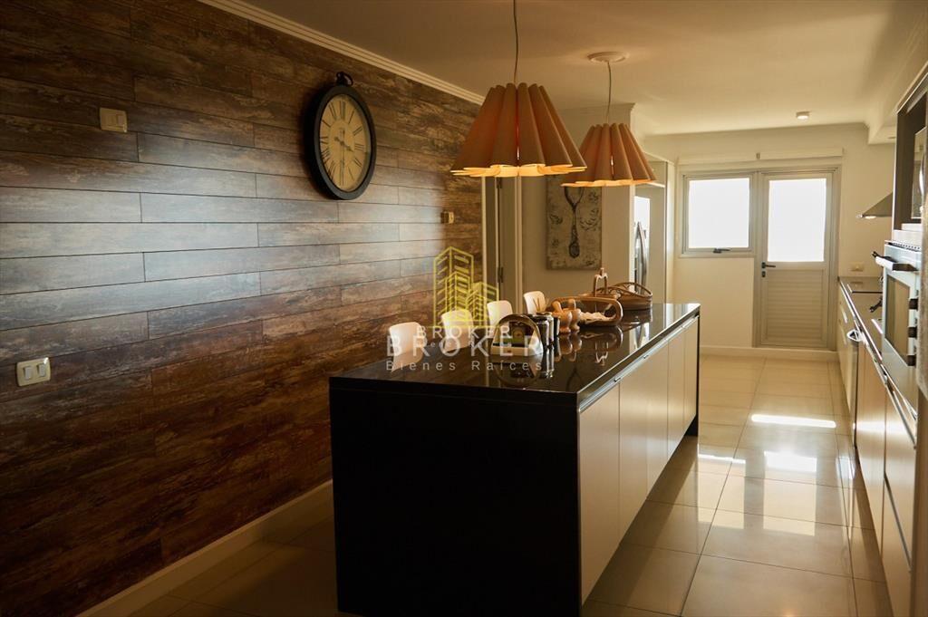 Venta apartamento 4 suites en Playa Brava en de