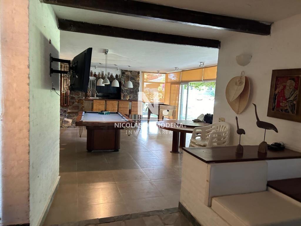 Hermosa Casa en Playa Mansa consulte!!!!