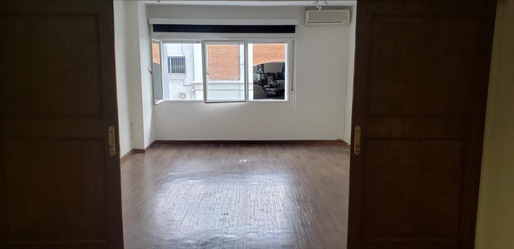 En Aguada, excelente nave y oficinas, gran presencia!!! Ide