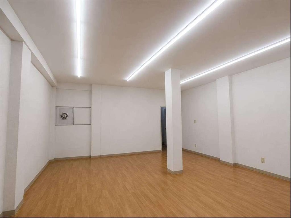 ALQUILER Local comercial de 270m2 en 18 de julio y Tristan