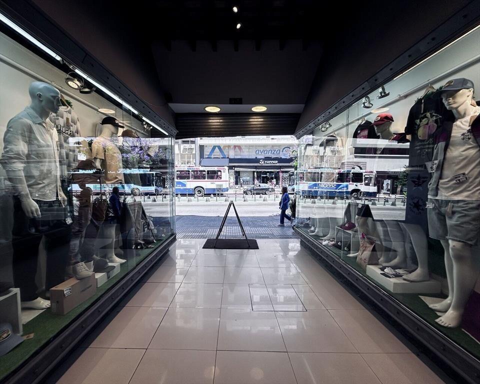 venta local comercial 18 de julio cordón