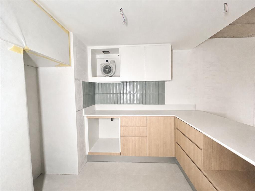 Venta apartamento 2 dormitorios con patio en Pocitos a estr