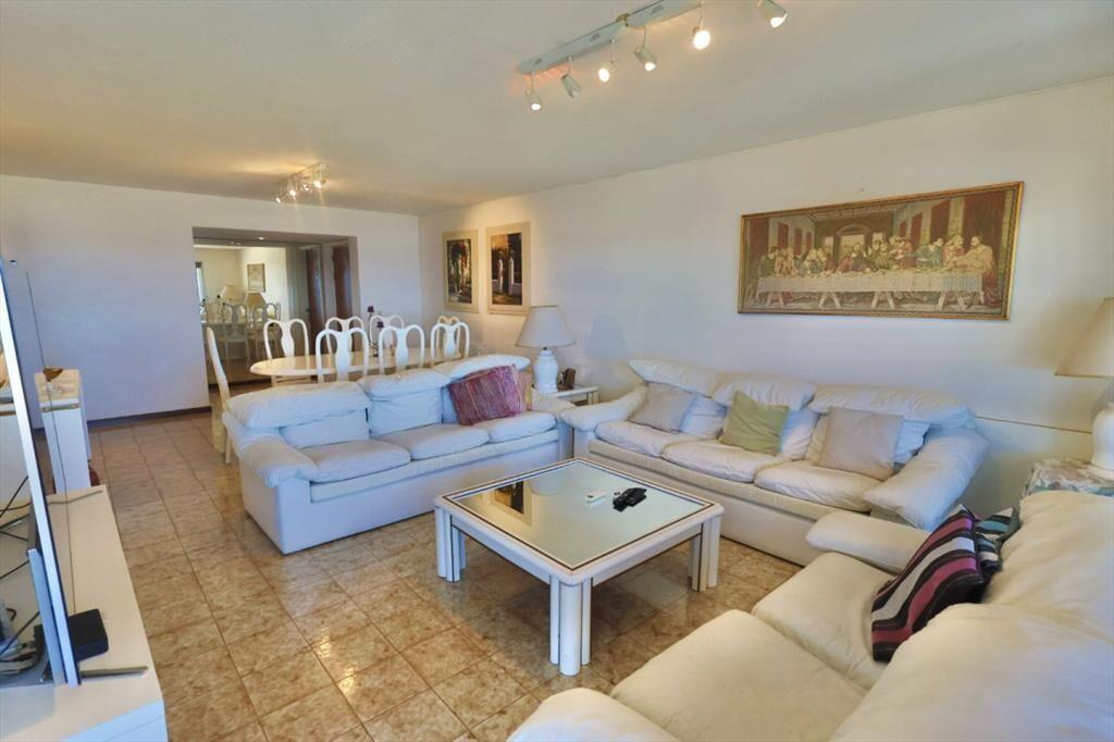 APARTAMENTO EN VENTA 3 DORMITORIOS EN EDIFICIO