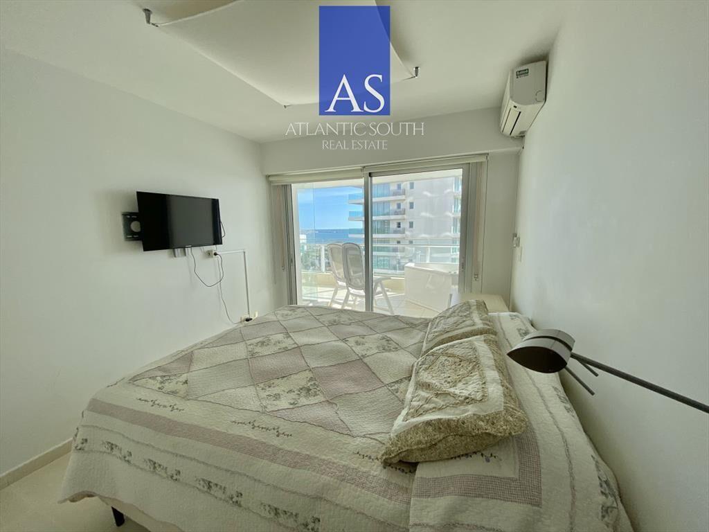Apartamento en Venta Seasons Tower Playa Mansa