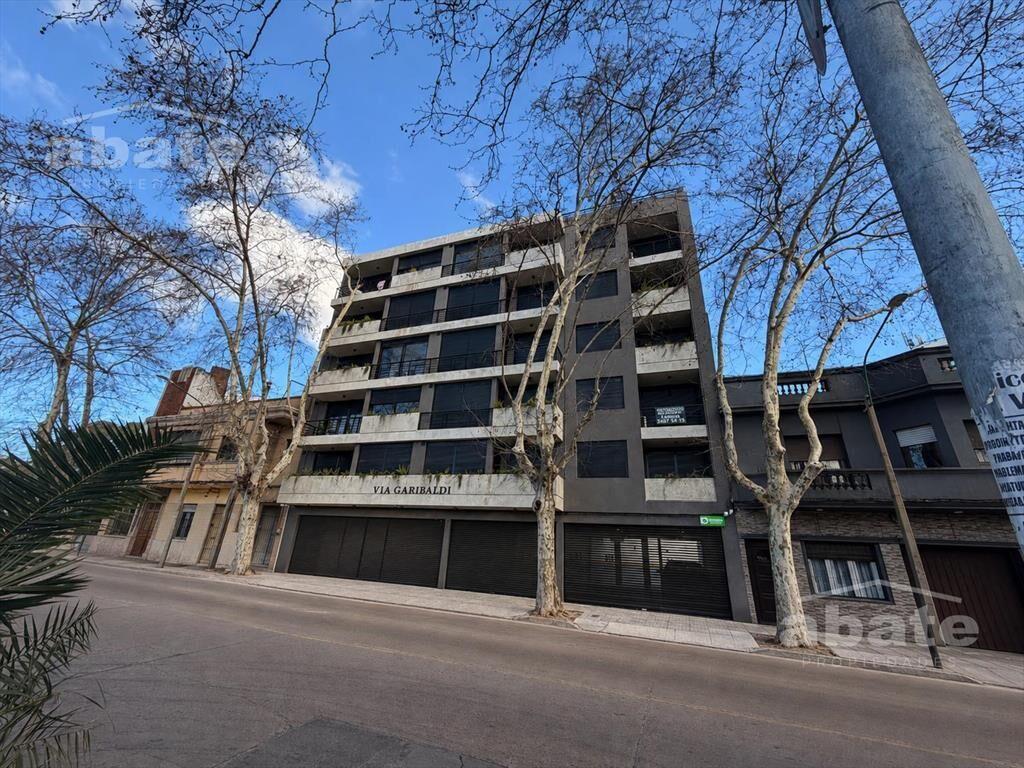 Venta apartamento 1 Dormitorio con garaje en La Comercial