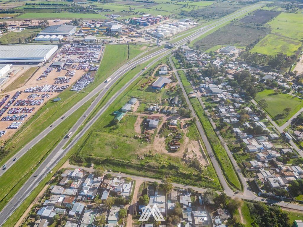 ALQUILER DE GRAN PREDIO CON DEPÓSITOS SOBRE RUTA 1