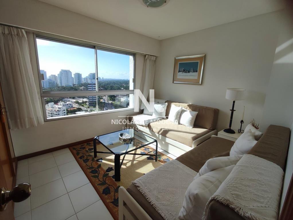 Vende apartamento en Chiverta , Punta del Este