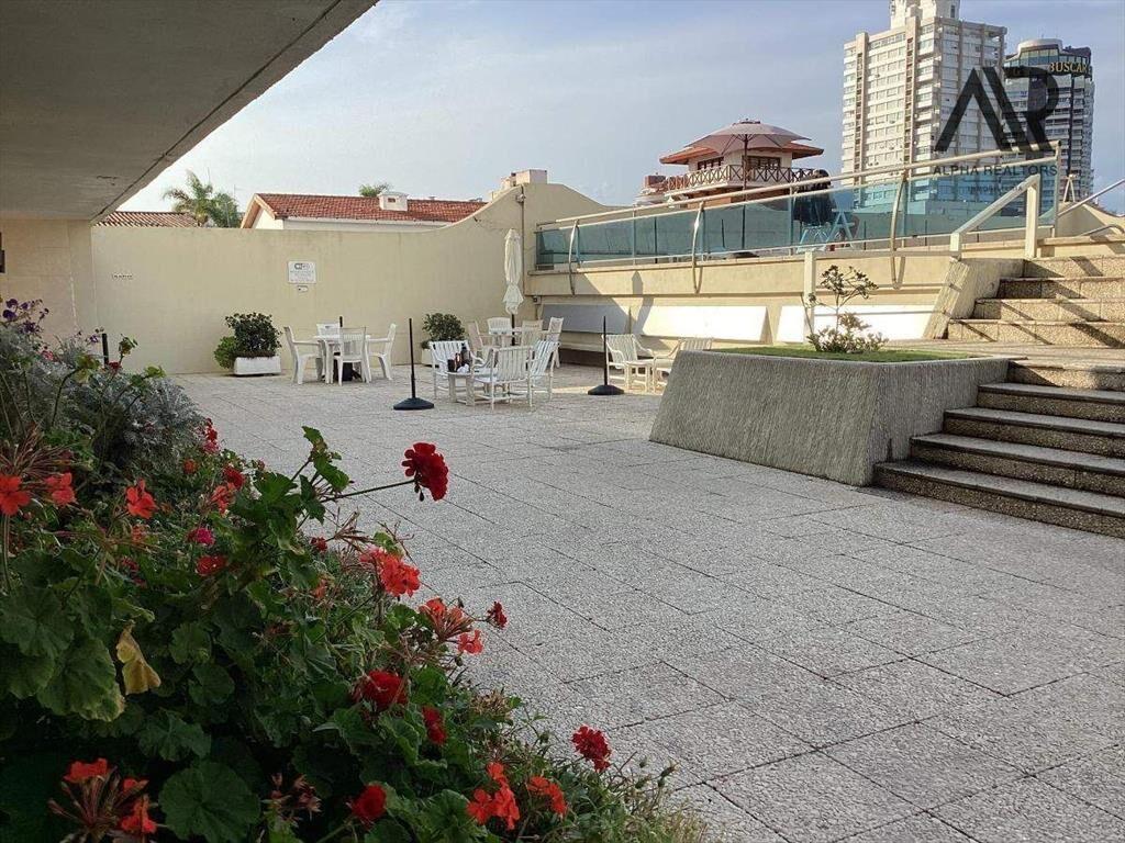 Apartamento en venta c/ cochera en Península
