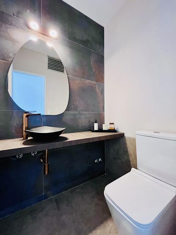 APARTAMENTO EXCELENTE ESTADO SOBRE RAMBLA