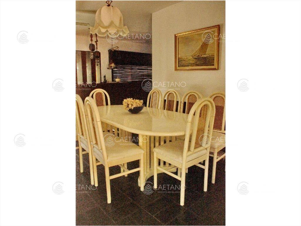 Vendo casa 5 dormitorios con piscina, primeras a