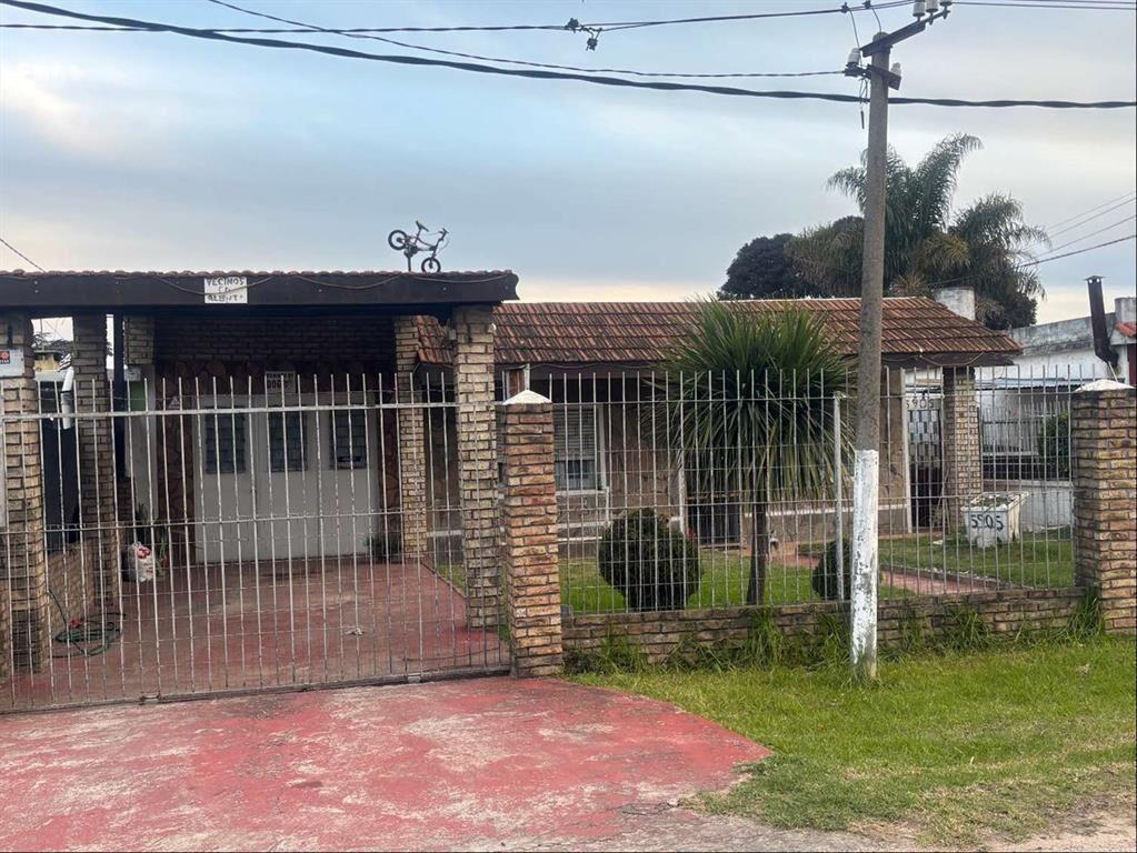 Casa en Venta en Paso de la Arena, Los Bulevares.