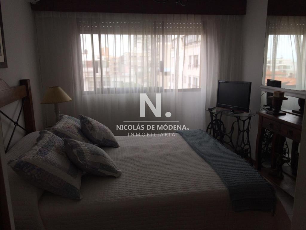 Departamento en venta de dos dormitorios en Punta del Este