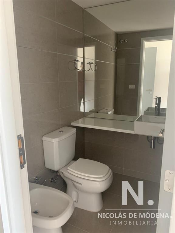 Apartamento de dos Dormitorios con Vista al Mar en Venta Al