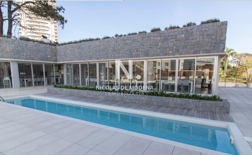 Vende apartamento de 3 dormitorios, con hermosa