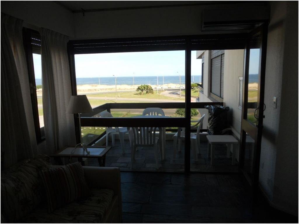 Apartamento frente a playa brava