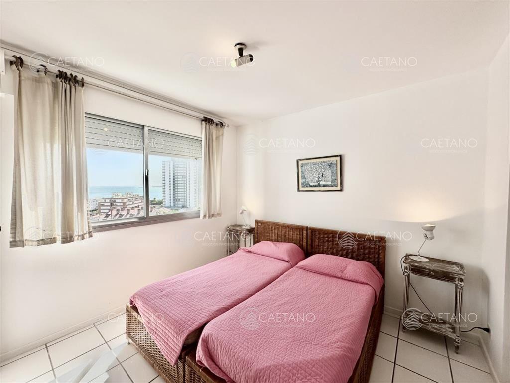 Venta Penthouse - 1 dormitorio y medio + - Punta