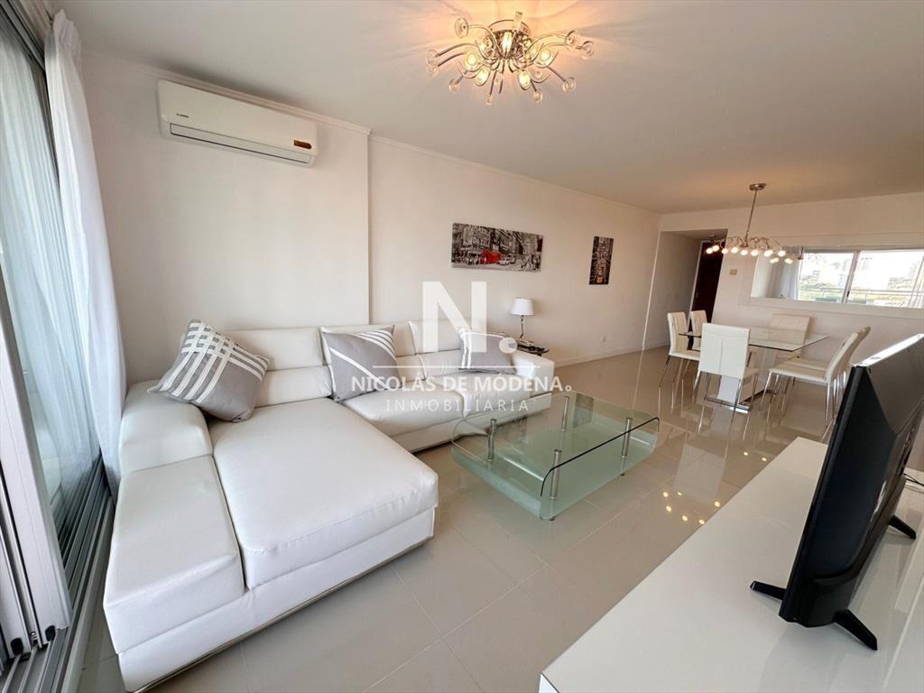 Departamento de 3 dormitorios en Edificio Forest