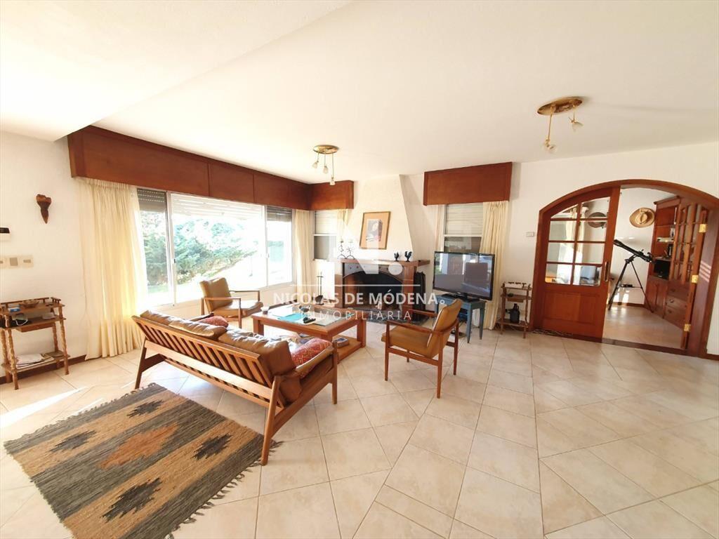Venta de Casa 4 DORMITORIOS en Playa Mansa, Punta