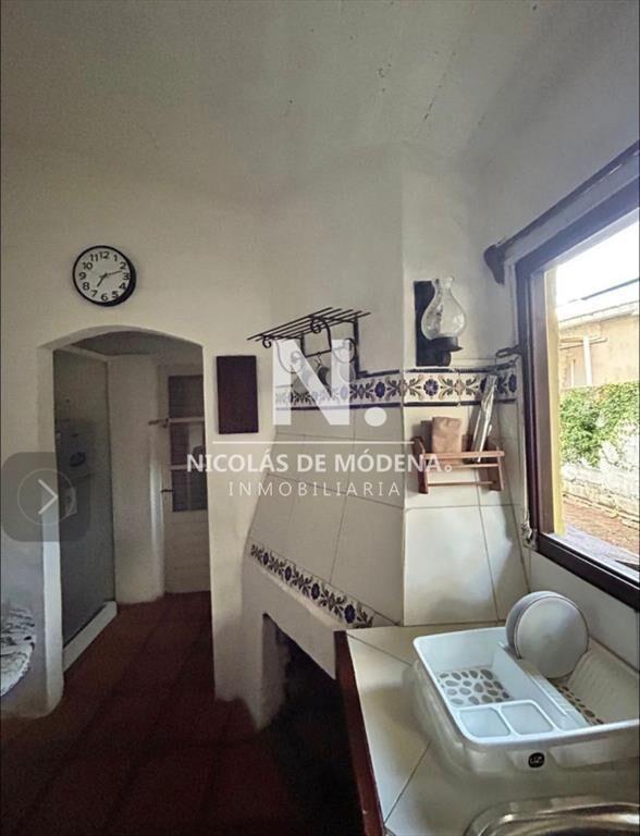 Vende casa en Punta del Este de 4 dormitorios.