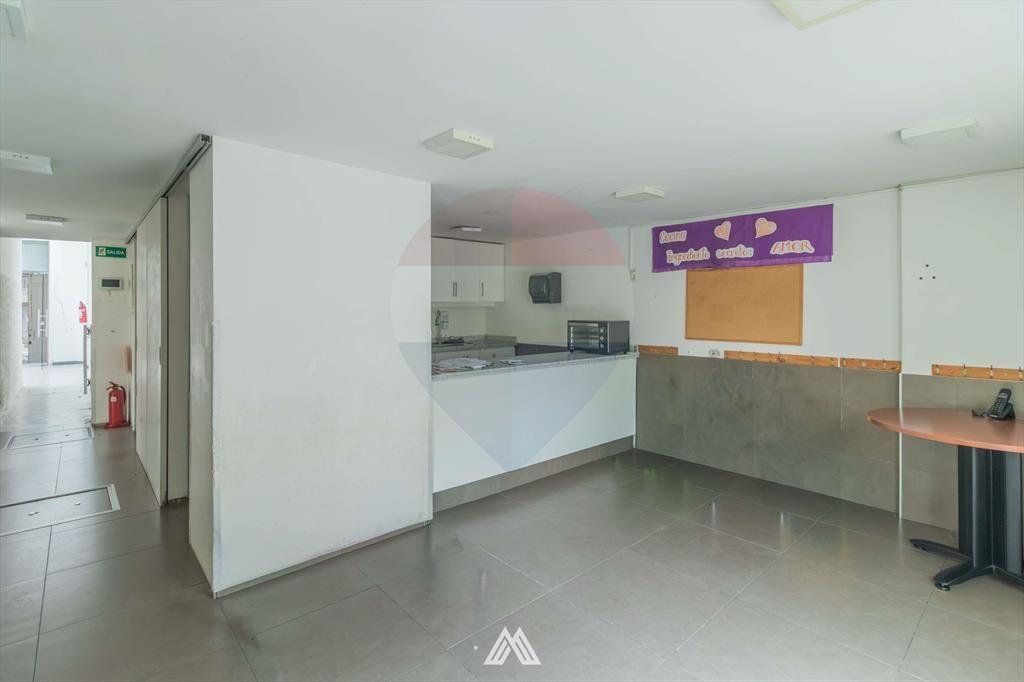VENTA CASA PU. CON GARAJE Y FONDO, PARQUE BATLLE