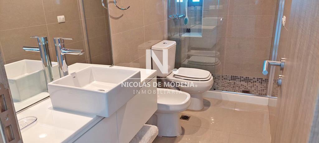 Venta Apartamento en Punta del Este Torre Onix  -