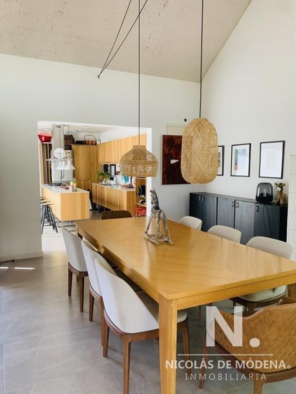 Moderna casa en Venta, 3 dormitorios, Punta del Este