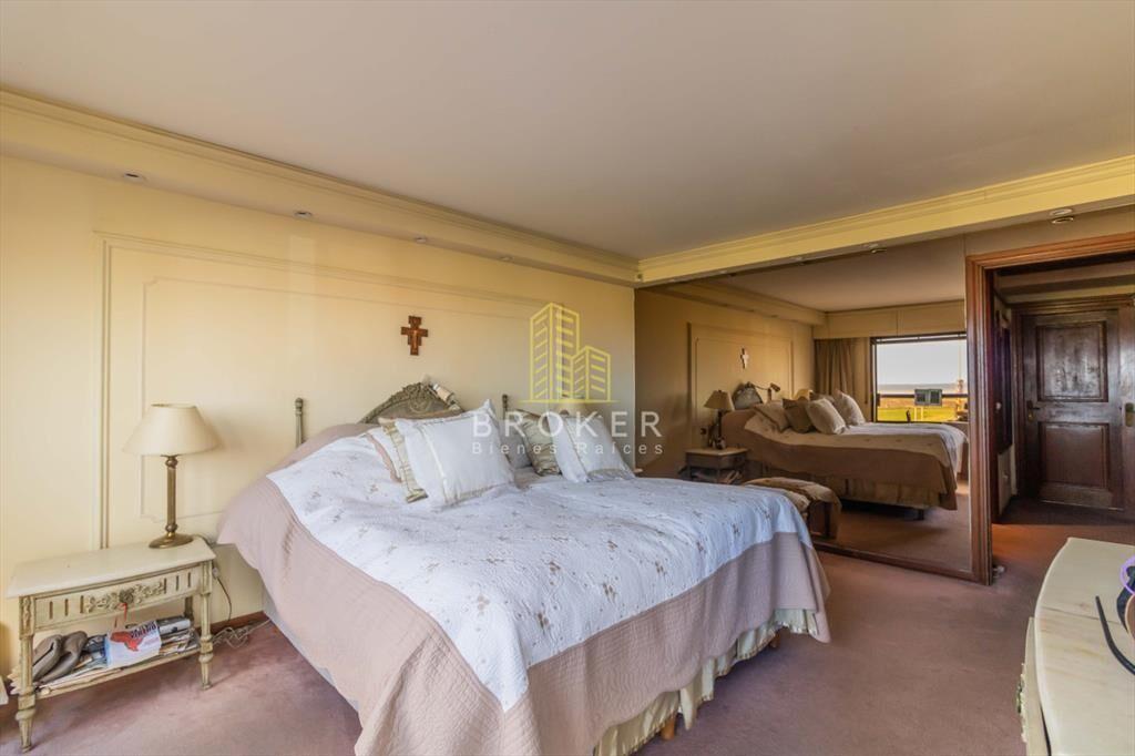 Venta apartamento 5 dormitorios en Punta Uruguay